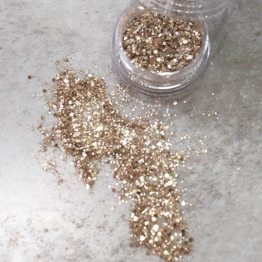 シャイングリッター